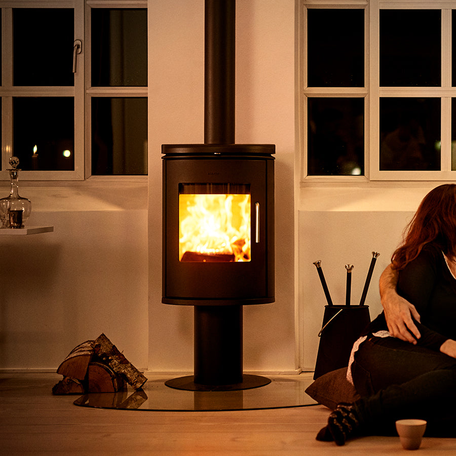 Morsø 6148 wood stove on pedestal